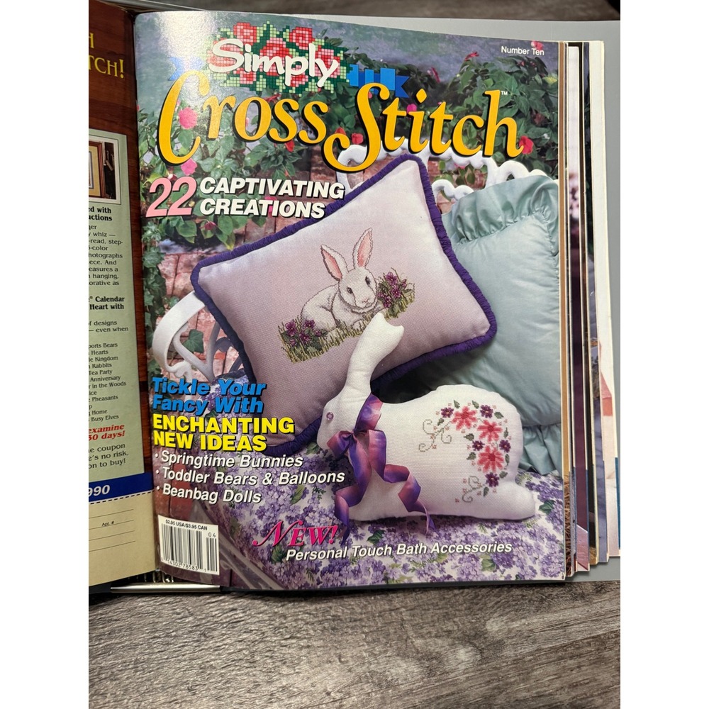 Vintage Cross Stitch Country Crafts Magazine Binder Lot 1990 1991 Patterns Quick - Picture 6 of 6